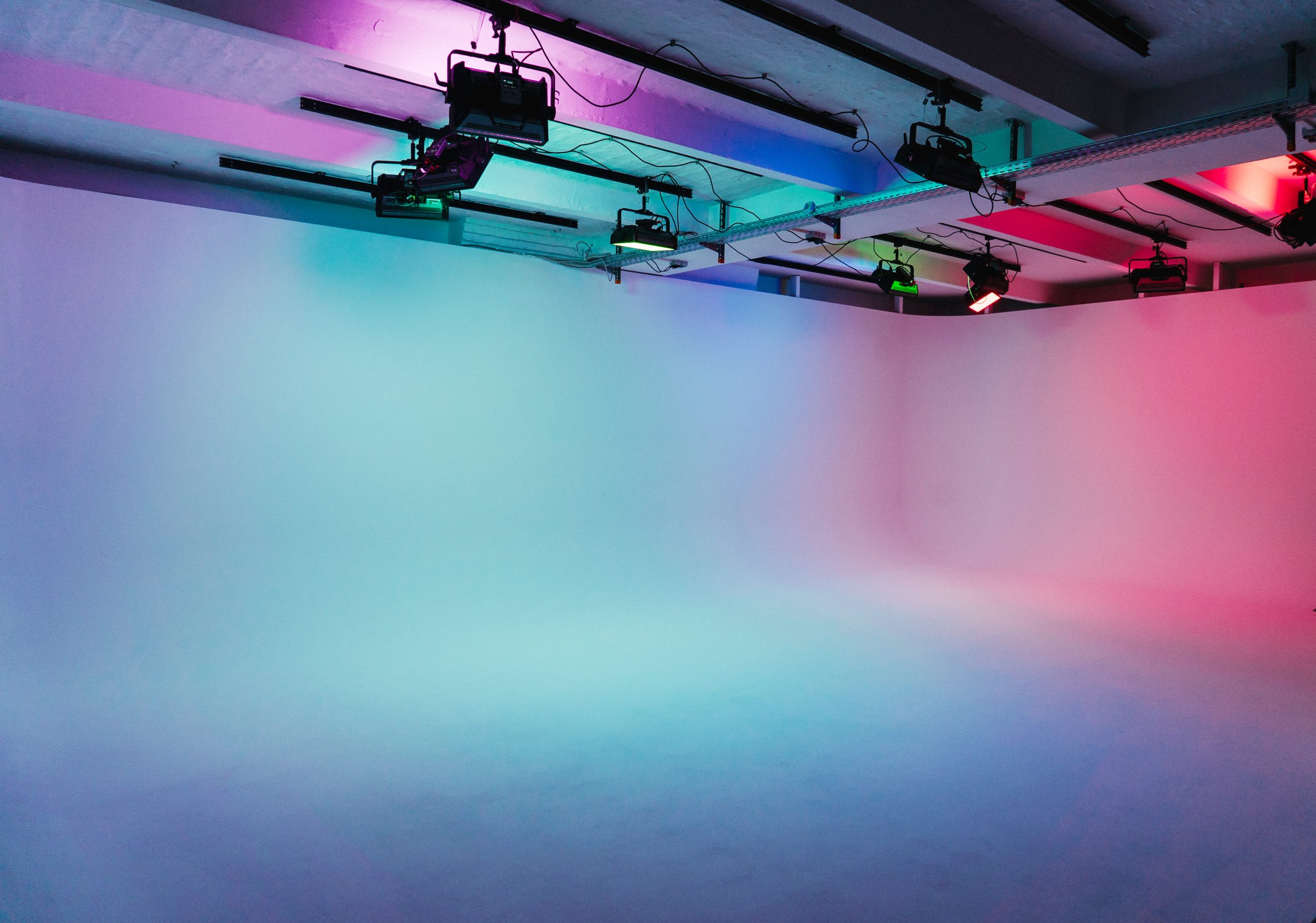 The cyclorama has been colourfully illuminated with the help of Apurture Nova 300 lights